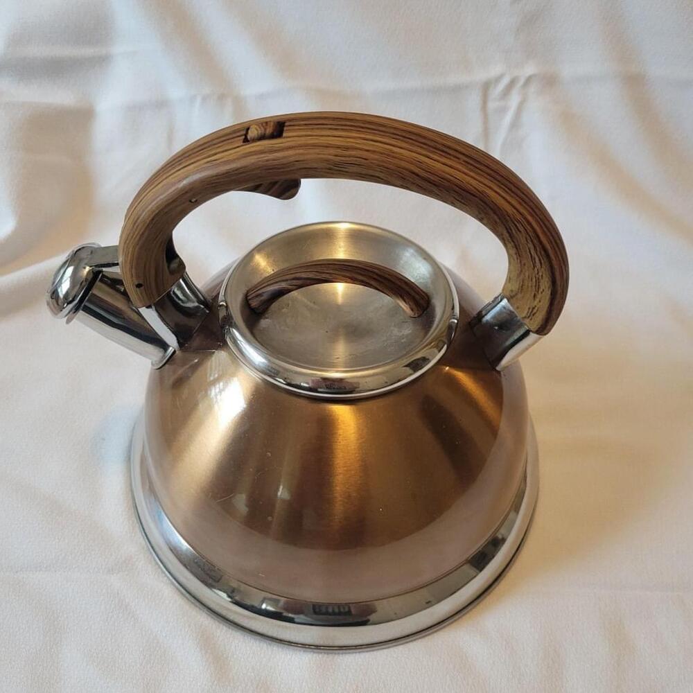 Balduzzi Tea Pot